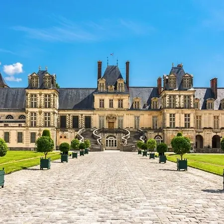 Les Etoiles Bellifontaines Apartment *